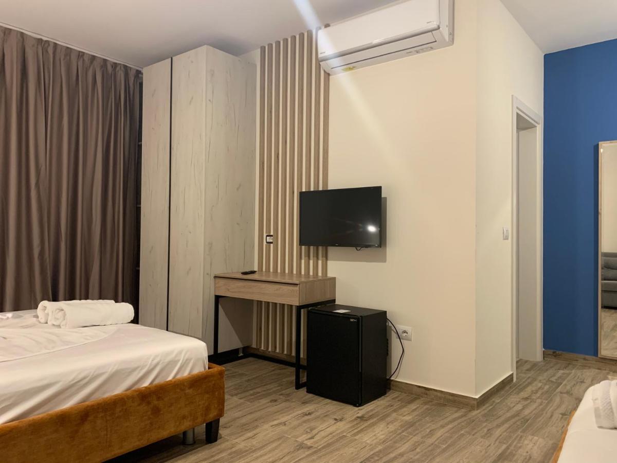 Hotel Triumf Shëngjin Extérieur photo