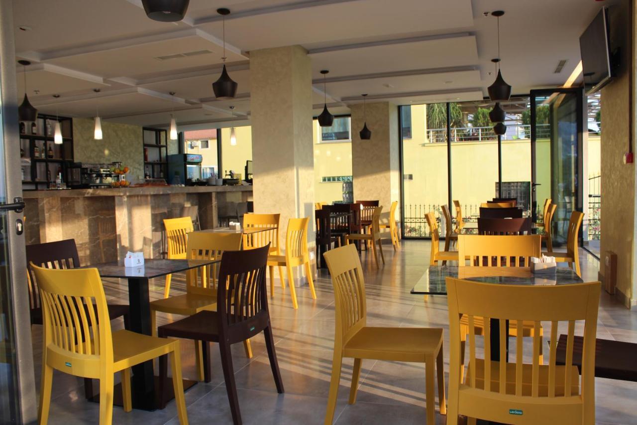 Hotel Triumf Shëngjin Extérieur photo