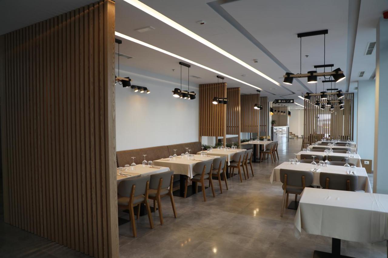 Hotel Triumf Shëngjin Extérieur photo